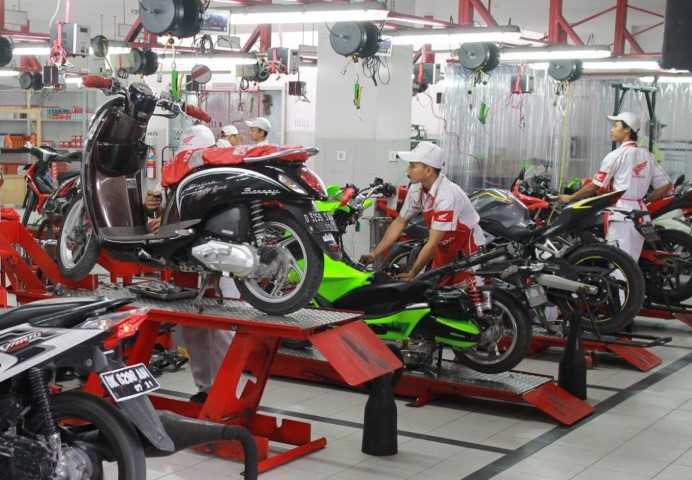 Gambaran Umum Usaha Bengkel Motor  PustakaDunia com